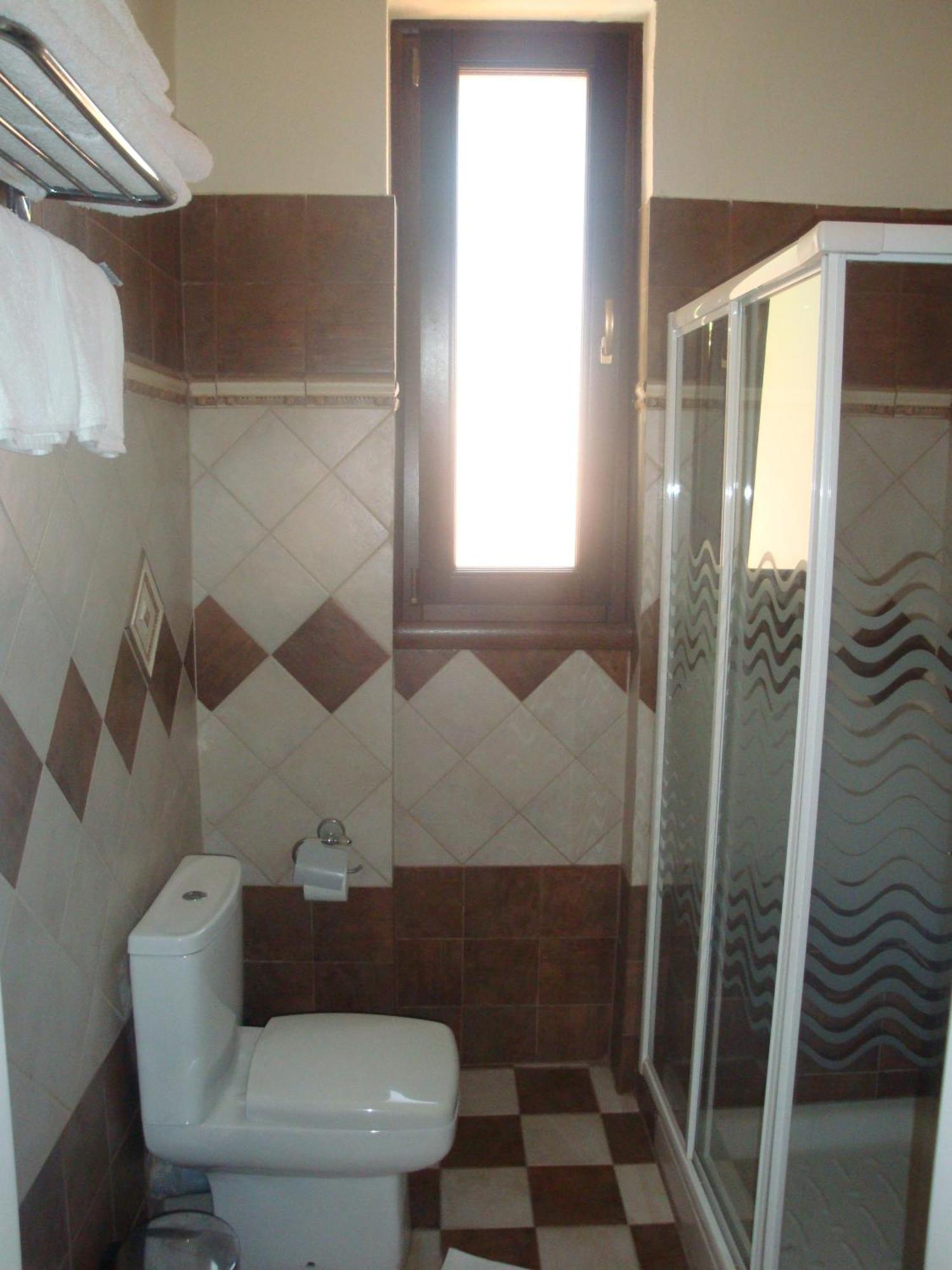 Guesthouse Aktaion อาฟิสโซส ภายนอก รูปภาพ